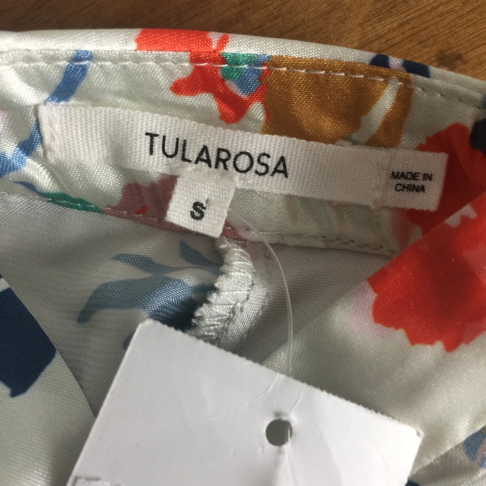 SOLD! 💌💌$138 NEW Tularosa Evie Floral Choker Top - Picture 4 of 8